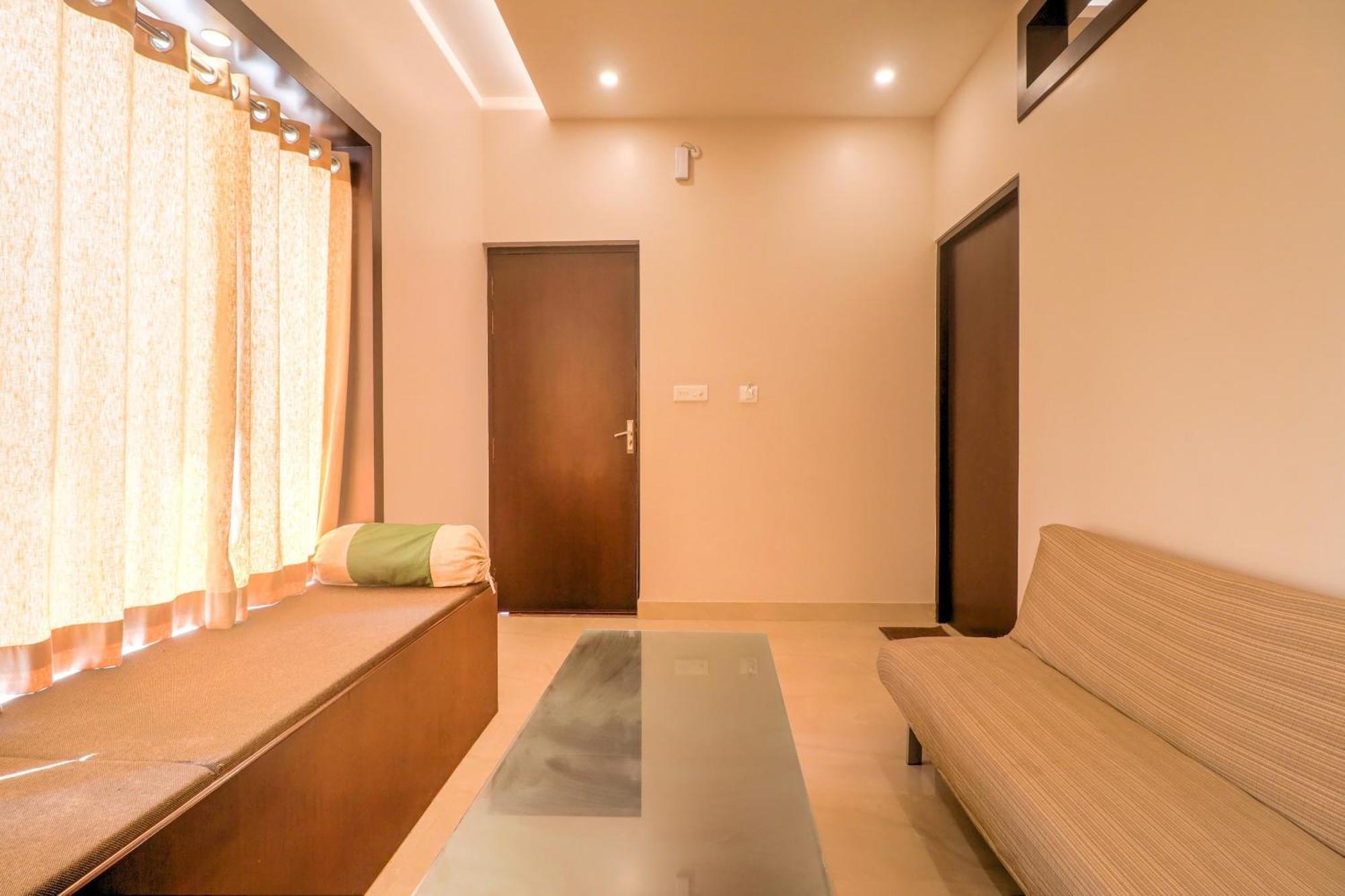 Townhouse Amaraa Farms Near Lulu Hypermarket Lakhnau Kültér fotó