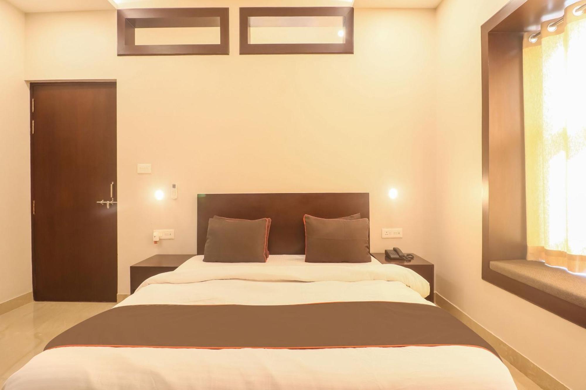 Townhouse Amaraa Farms Near Lulu Hypermarket Lakhnau Kültér fotó