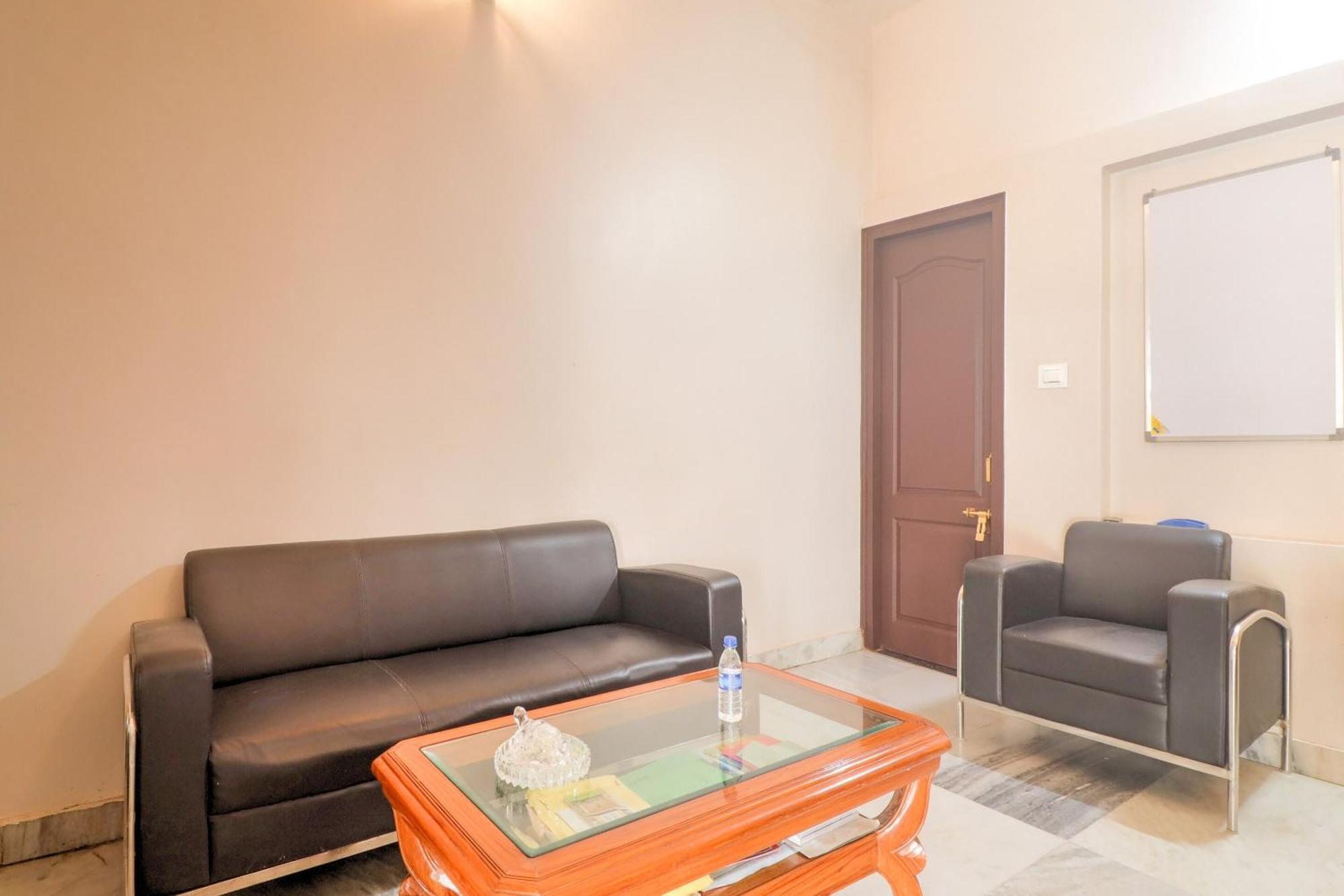 Townhouse Amaraa Farms Near Lulu Hypermarket Lakhnau Kültér fotó